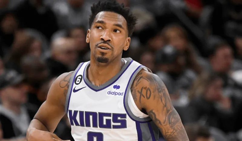 深圳队翻盘广东队，福克斯高光表现