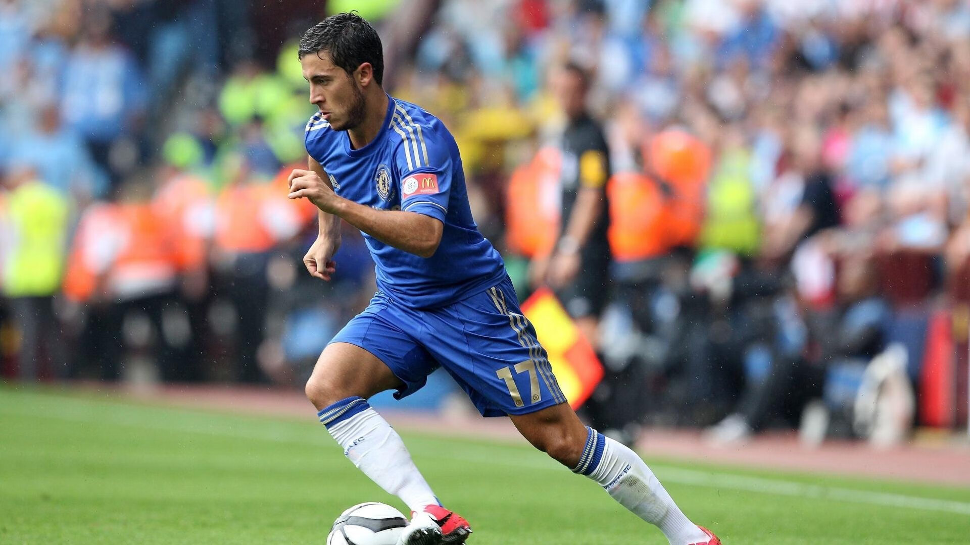 开云体育下载-阿劳霍在球王对决中写就自己的名字，当钢铁防线成为巴萨的新旗帜